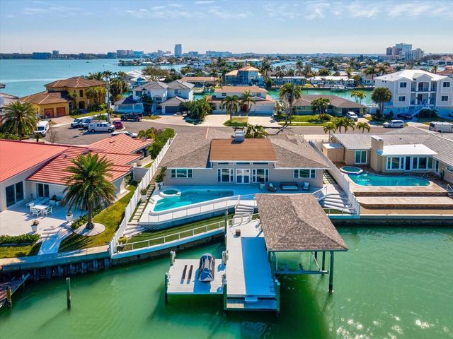450 PALM ISLAND NE, Clearwater Beach, FL 33767