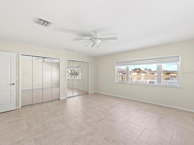 450 PALM ISLAND NE, Clearwater Beach, FL 33767
