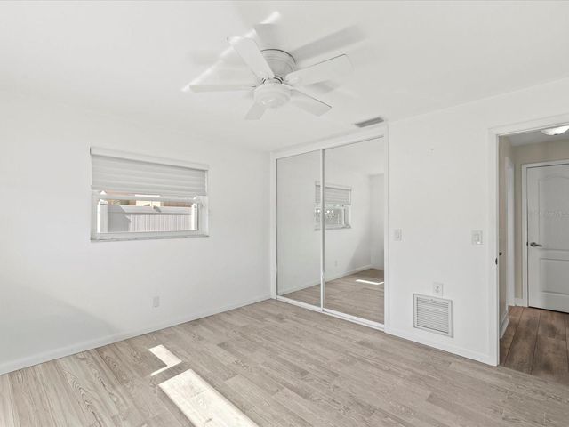 450 PALM ISLAND NE, Clearwater Beach, FL 33767