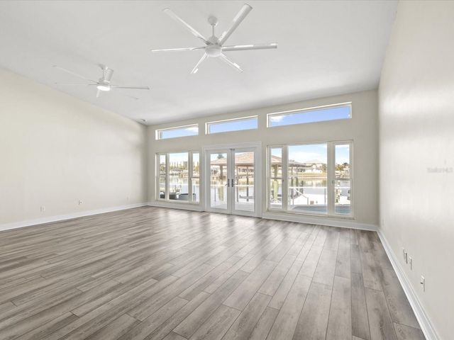 450 PALM ISLAND NE, Clearwater Beach, FL 33767