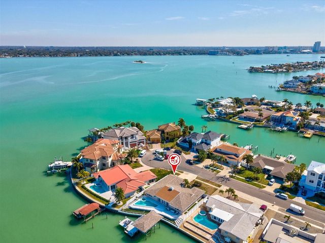 450 PALM ISLAND NE, Clearwater Beach, FL 33767