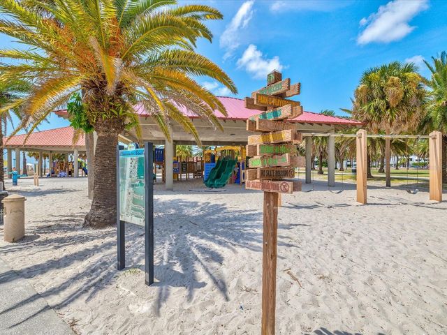 450 PALM ISLAND NE, Clearwater Beach, FL 33767