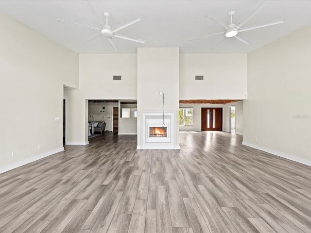 450 PALM ISLAND NE, Clearwater Beach, FL 33767