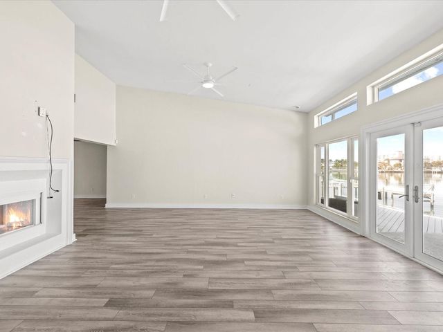 450 PALM ISLAND NE, Clearwater Beach, FL 33767