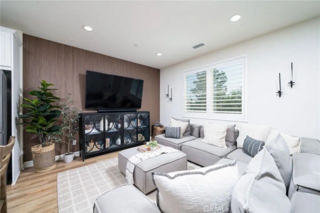3580 E Lantern Paseo 142, Ontario, CA 91761