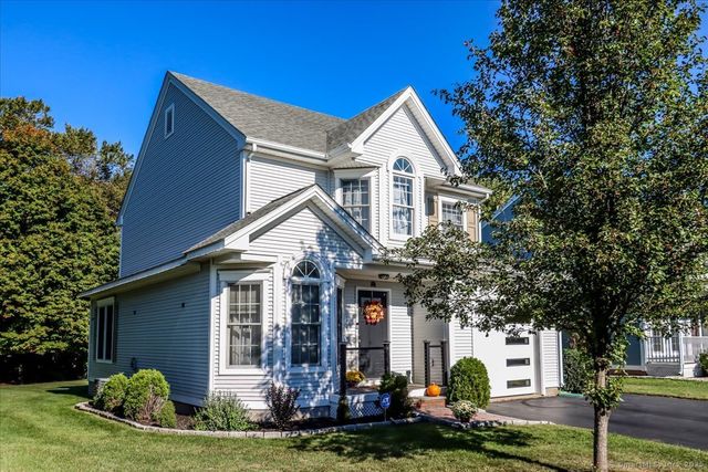 17 Olde Village Circle 17, Wallingford, CT 06492