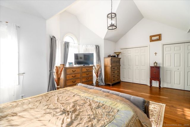 17 Olde Village Circle 17, Wallingford, CT 06492