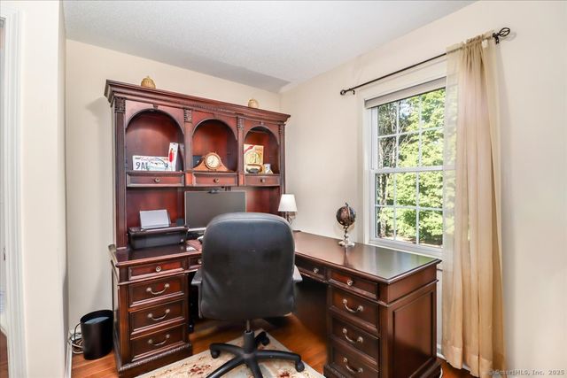 17 Olde Village Circle 17, Wallingford, CT 06492