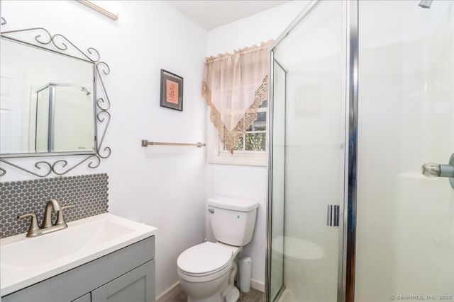 17 Olde Village Circle 17, Wallingford, CT 06492