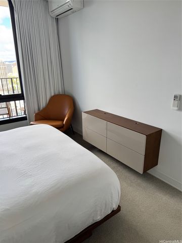 987 Queen Street 3605, Honolulu, HI 96814