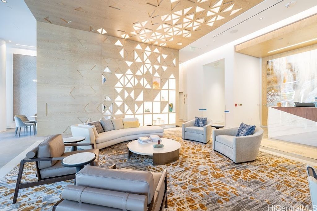987 Queen Street 3605, Honolulu, HI 96814
