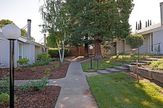 3661 Gold Creek Ln, Sacramento, CA 95827