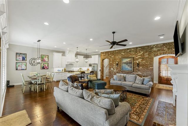 4122 Oleander Drive, Lake Charles, LA 70605
