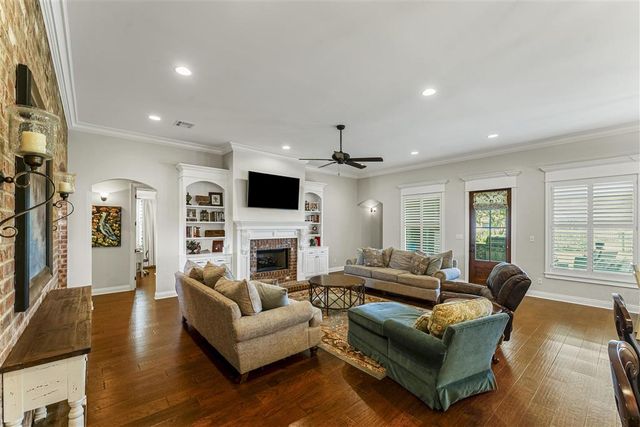 4122 Oleander Drive, Lake Charles, LA 70605
