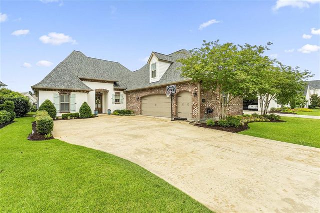 4122 Oleander Drive, Lake Charles, LA 70605