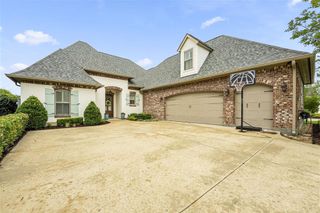 4122 Oleander Drive, Lake Charles, LA 70605