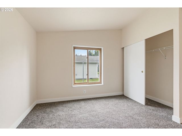 123 SANDRA Rd, Silver Lake, WA 98645