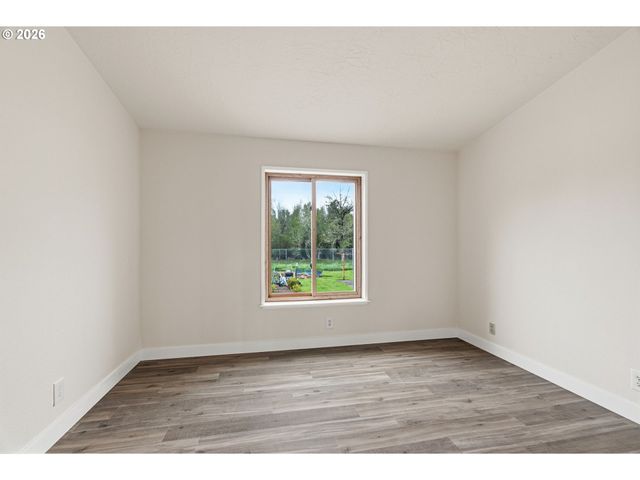 123 SANDRA Rd, Silver Lake, WA 98645