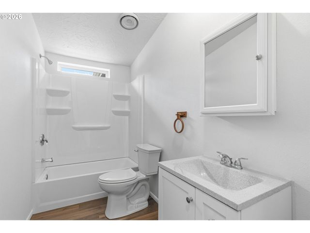 123 SANDRA Rd, Silver Lake, WA 98645