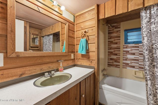 15707 N RANCH VALLEY RD, Rathdrum, ID 83858