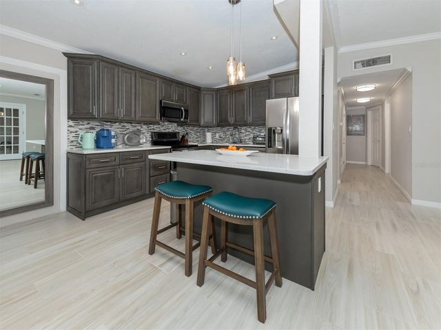 161 SUNTAN AVENUE, Sarasota, FL 34237