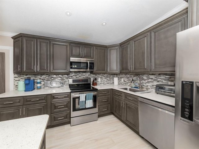 161 SUNTAN AVENUE, Sarasota, FL 34237