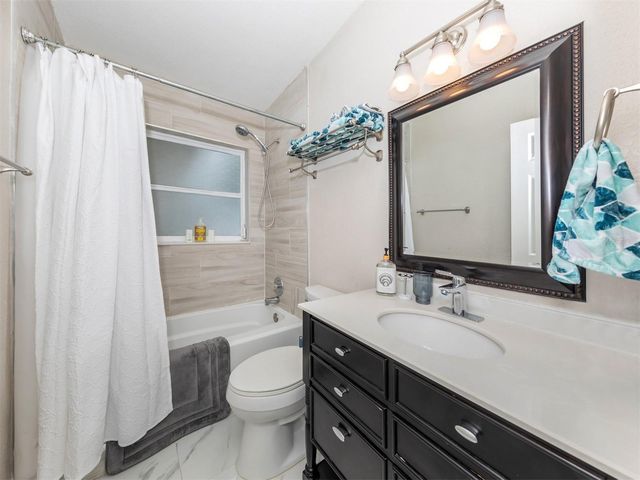 161 SUNTAN AVENUE, Sarasota, FL 34237