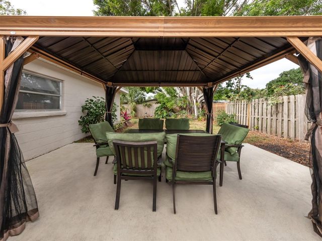 161 SUNTAN AVENUE, Sarasota, FL 34237