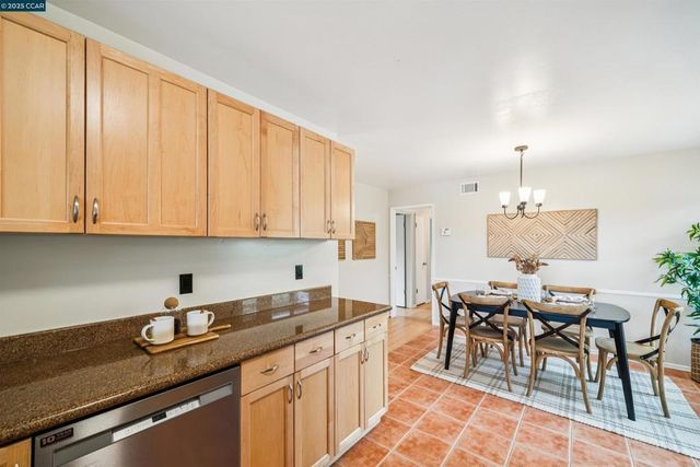 3141 Deseret Dr, Richmond, CA 94803