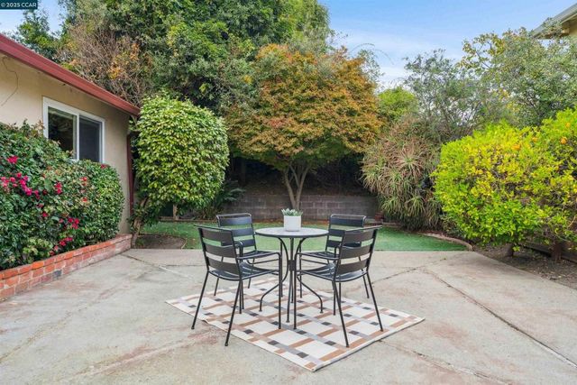 3141 Deseret Dr, Richmond, CA 94803