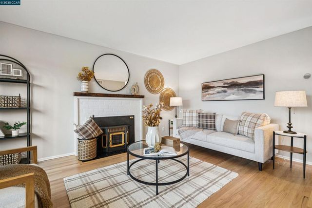 3141 Deseret Dr, Richmond, CA 94803