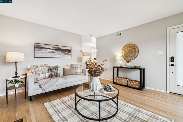 3141 Deseret Dr, Richmond, CA 94803