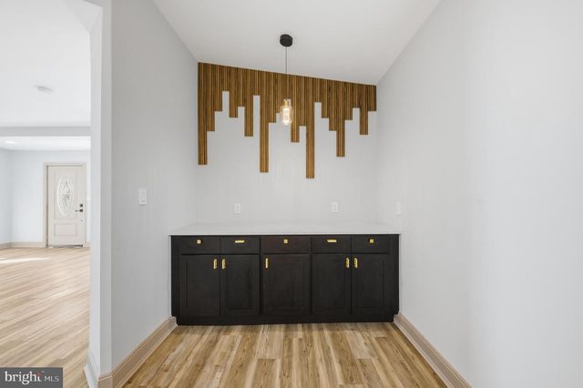 233 CHESTNUT ST, Mount Holly, NJ 08060