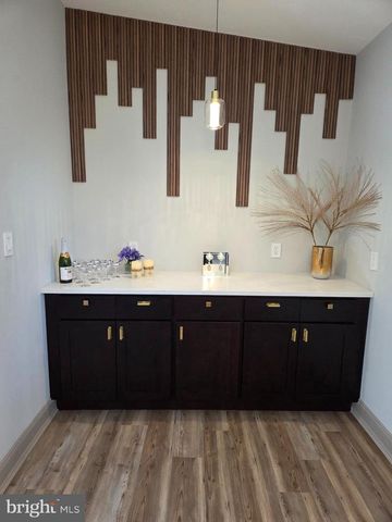 233 CHESTNUT ST, Mount Holly, NJ 08060