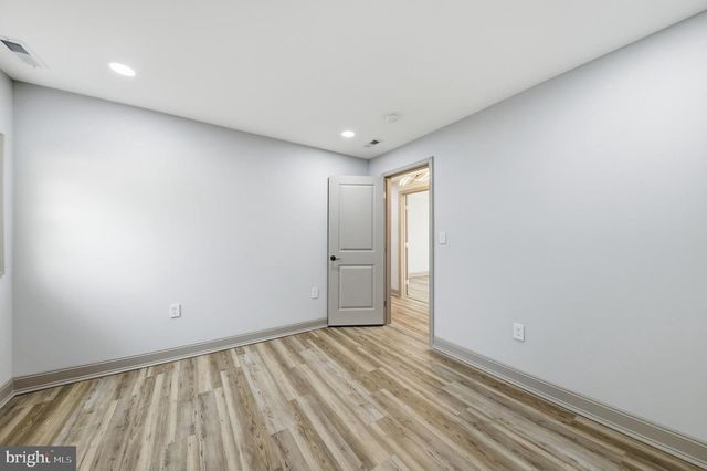 233 CHESTNUT ST, Mount Holly, NJ 08060