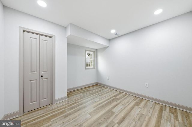 233 CHESTNUT ST, Mount Holly, NJ 08060