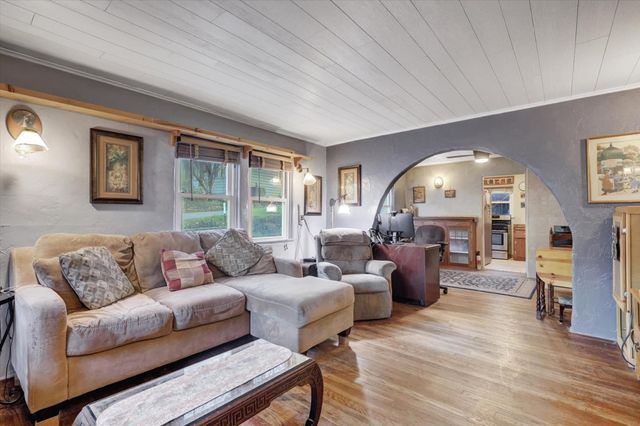 402 Main St, Downieville, CA 95936