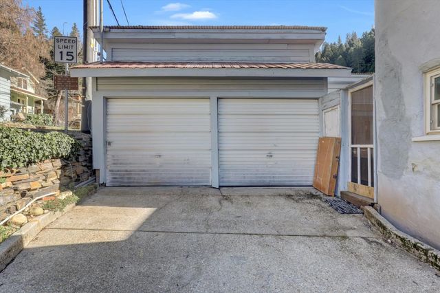 402 Main St, Downieville, CA 95936