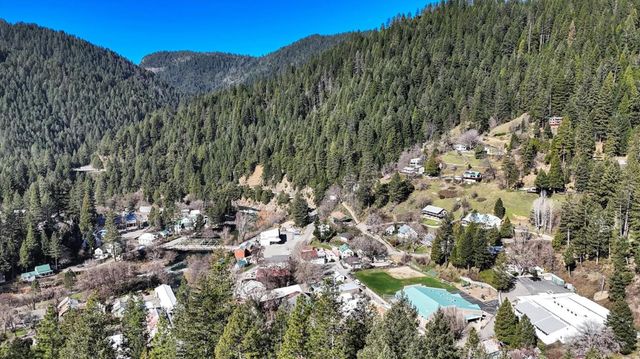 402 Main St, Downieville, CA 95936