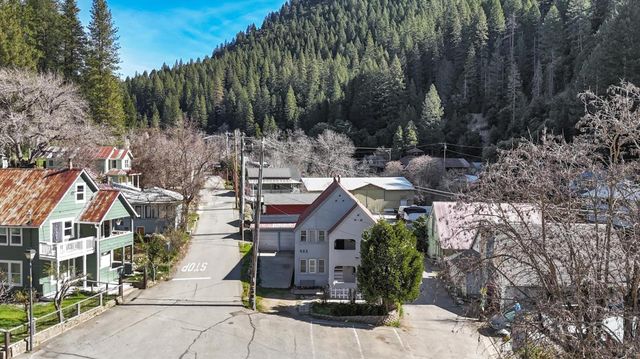 402 Main St, Downieville, CA 95936