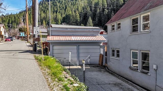402 Main St, Downieville, CA 95936