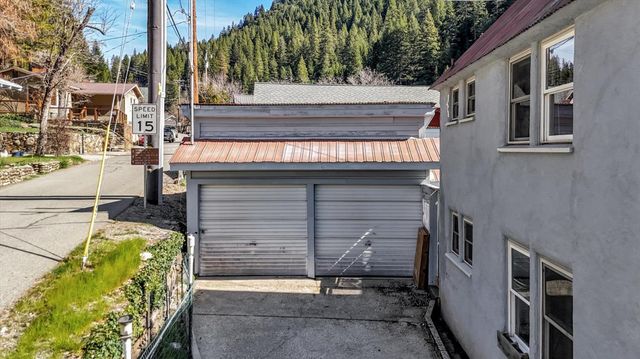 402 Main St, Downieville, CA 95936