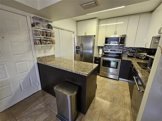 20160 NE 3rd Court 8, Miami, FL 33179