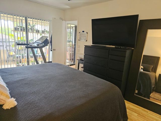 20160 NE 3rd Court 8, Miami, FL 33179