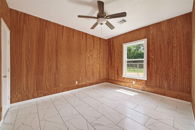 5220 Simsbrook Drive, Houston, TX 77045