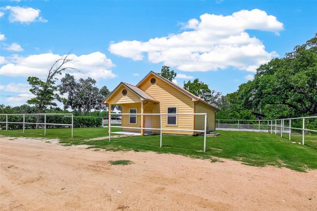 5220 Simsbrook Drive, Houston, TX 77045