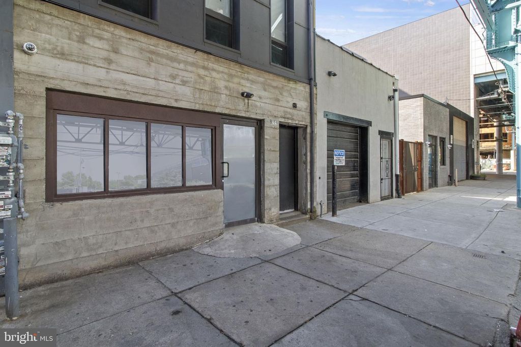 1844 N FRONT ST, Philadelphia, PA 19122