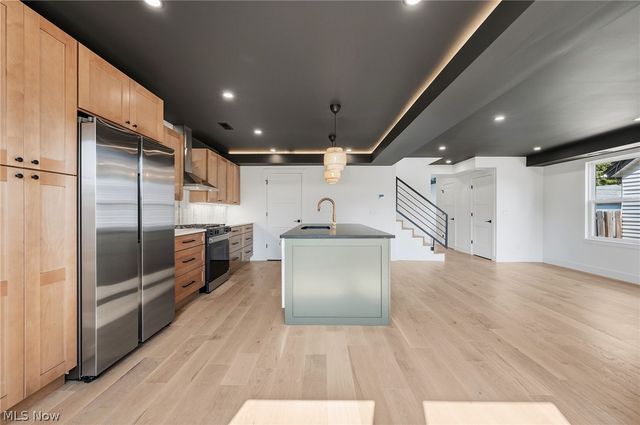 4232 Brookway Lane, Brooklyn, OH 44144