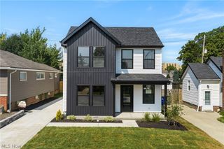 4232 Brookway Lane, Brooklyn, OH 44144