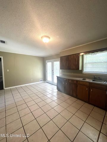 104 Michael Court, Gulfport, MS 39503